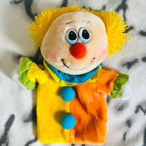 1982 R. Dakin & Co. Vintage Plush Clown Hand Puppet with Yellow Yarn Hair